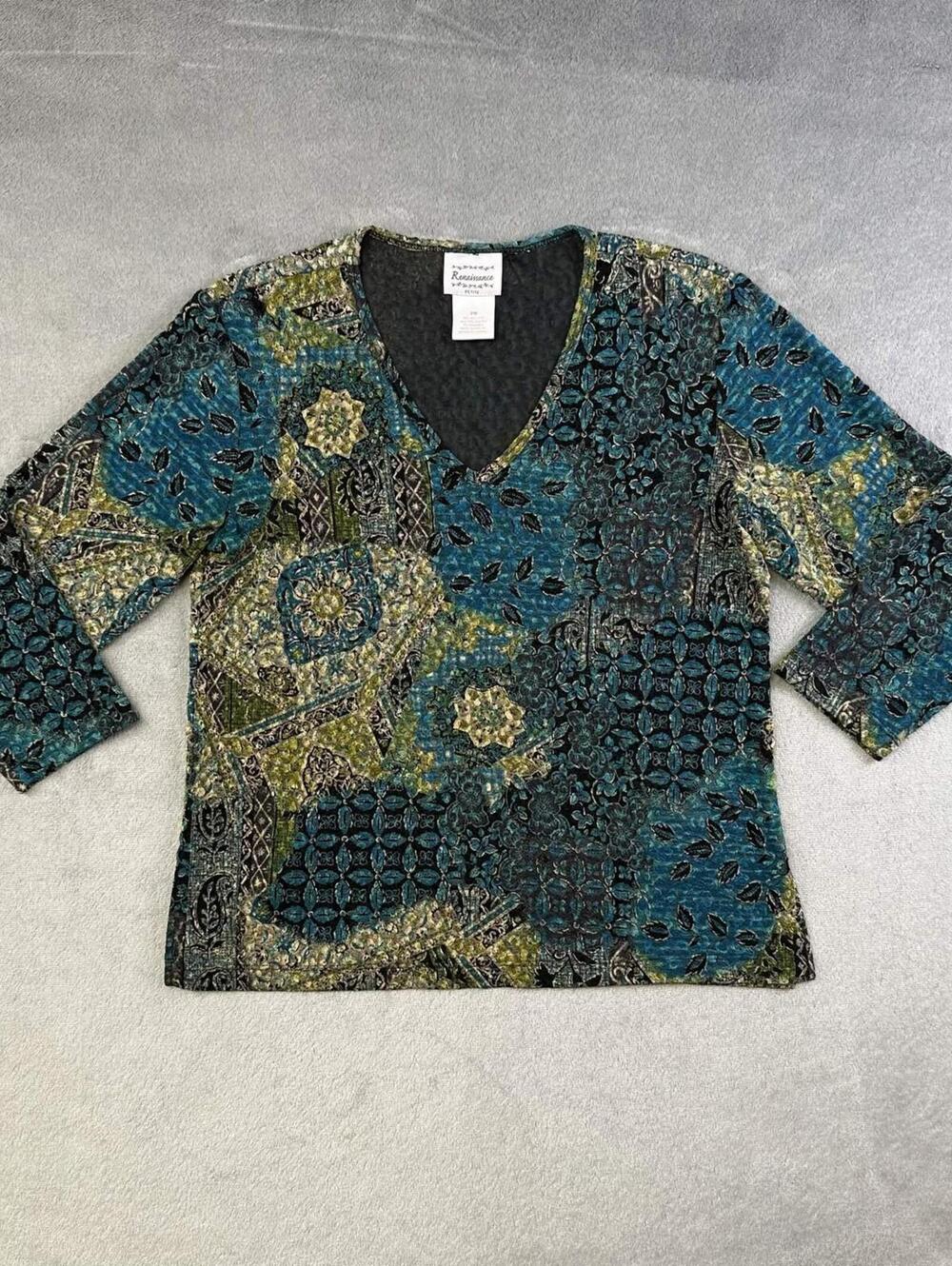 Renaissance Petite Women's Blue Patchwork Floral V-Neck Top